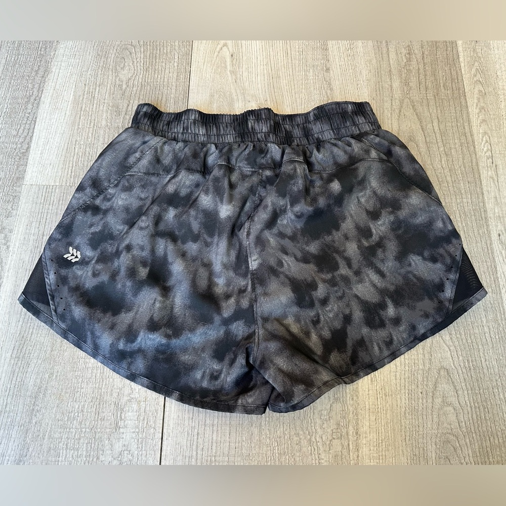 All In Motion Tye Dye Running Shorts Size XS NWOT - Picture 3 of 11